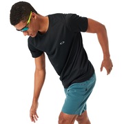 Base Short Sleeve Top - Blackout