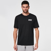 Cascade Trail Tee - Blackout