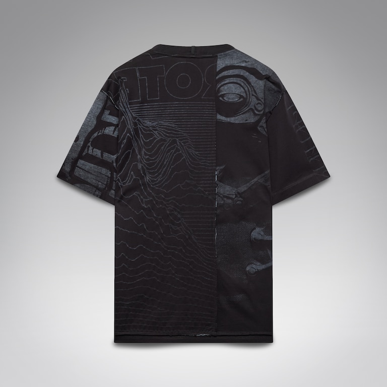 Reserve Strato Panels Tee - Pitch Black