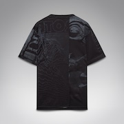 Reserve Strato Panels Tee - Pitch Black