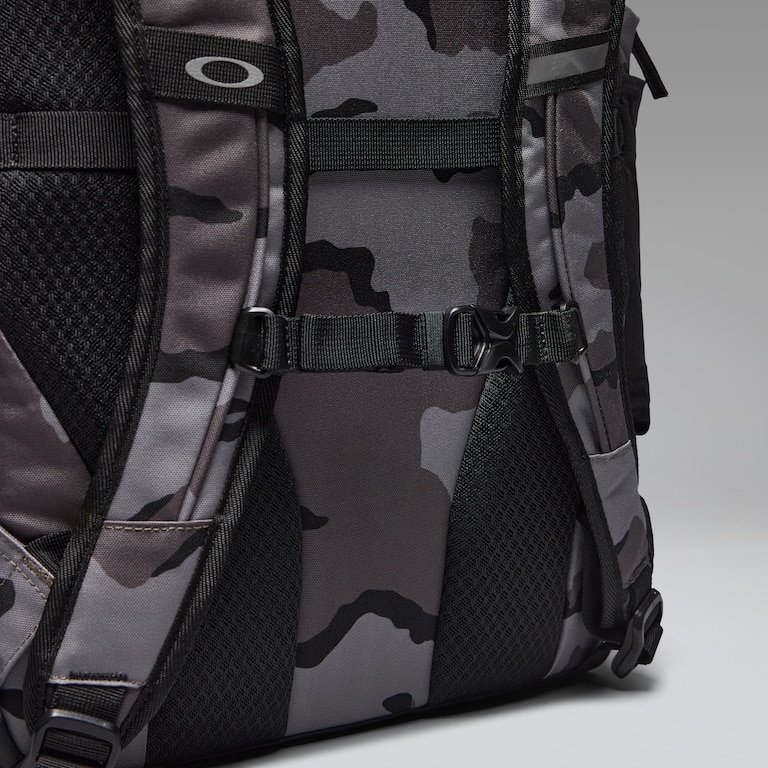Enduro 30L Backpack - Dark Grey Camo