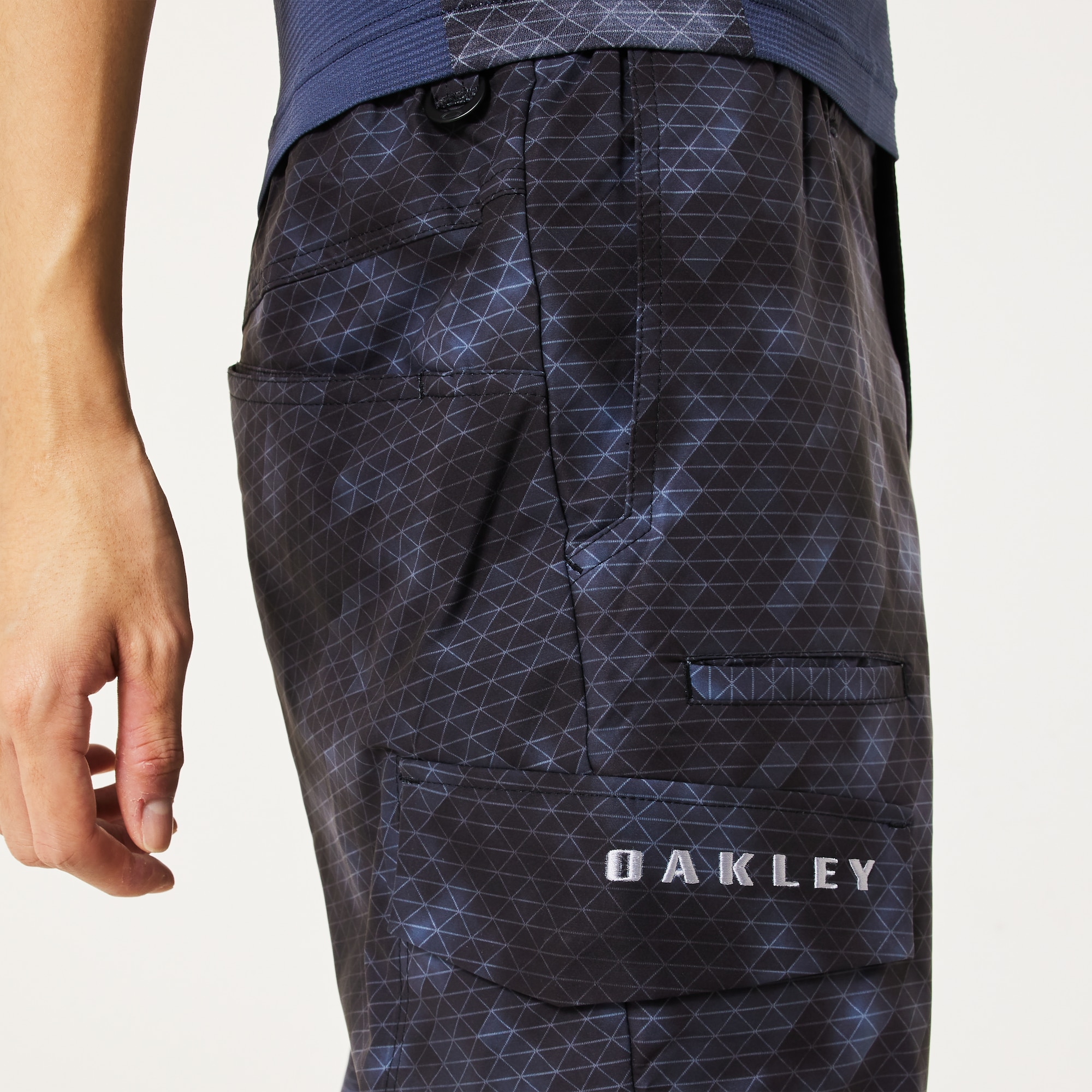 オークリー Tactful Straight 3.0 Black Print | オークリー公式ストア