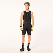 Endurance Base Layer Sleveless - Blackout