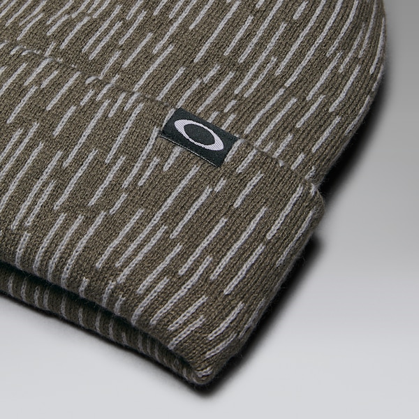 Fleece-Lined Graphic Beanie