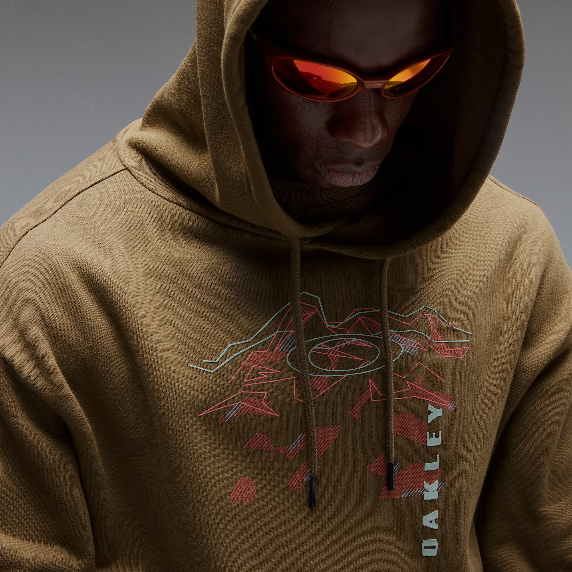 Oakley MTN Ridge Hoodie in Army Green | Oakley® US