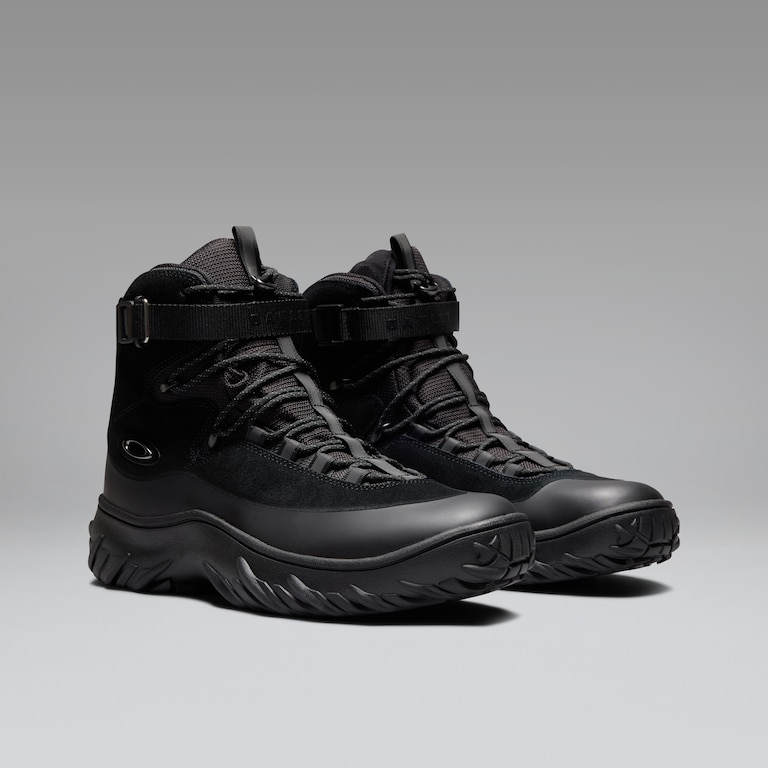 Meridian Boot - Blackout