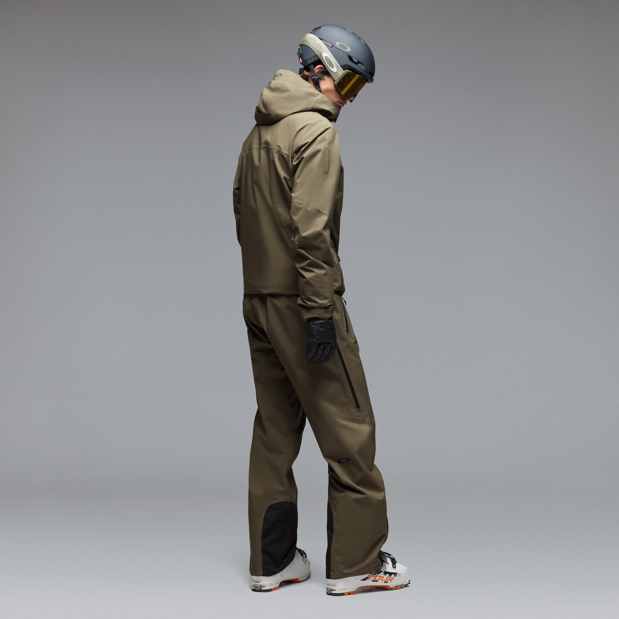 Oakley Unbound Goretex Shell Jacket 2.0 in Deep Olive | Oakley® DK
