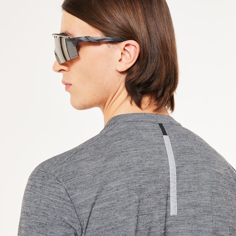 Off Grid SS Tech Tee - Blackout