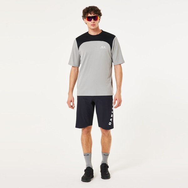 Free Ride Short