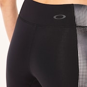 W Pursuit Pro Tight Short - Blackout