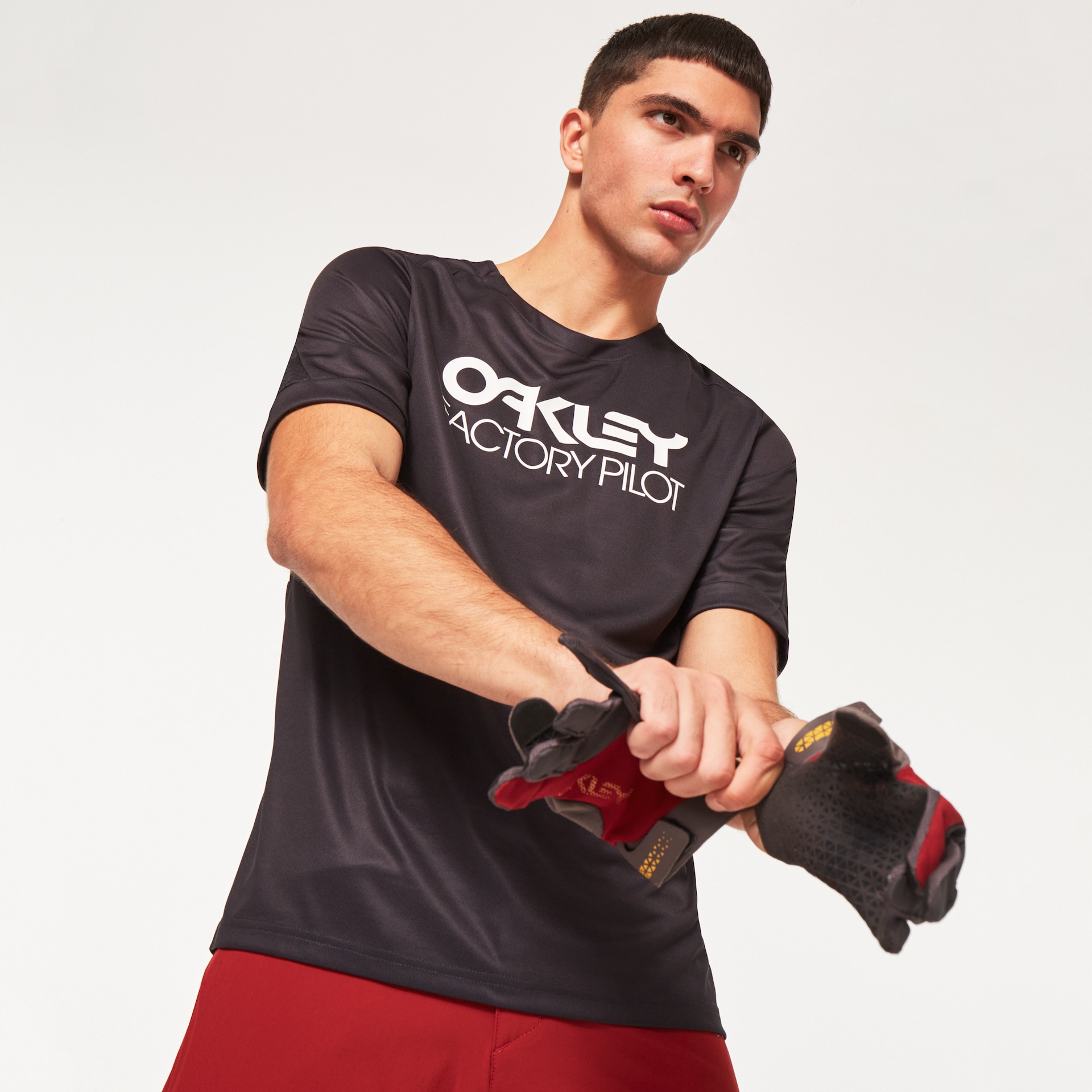 Oakley Factory Pilot Mtb SS Jersey in Blackout | Oakley® US
