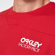 Cascade Trail Tee - Red Line