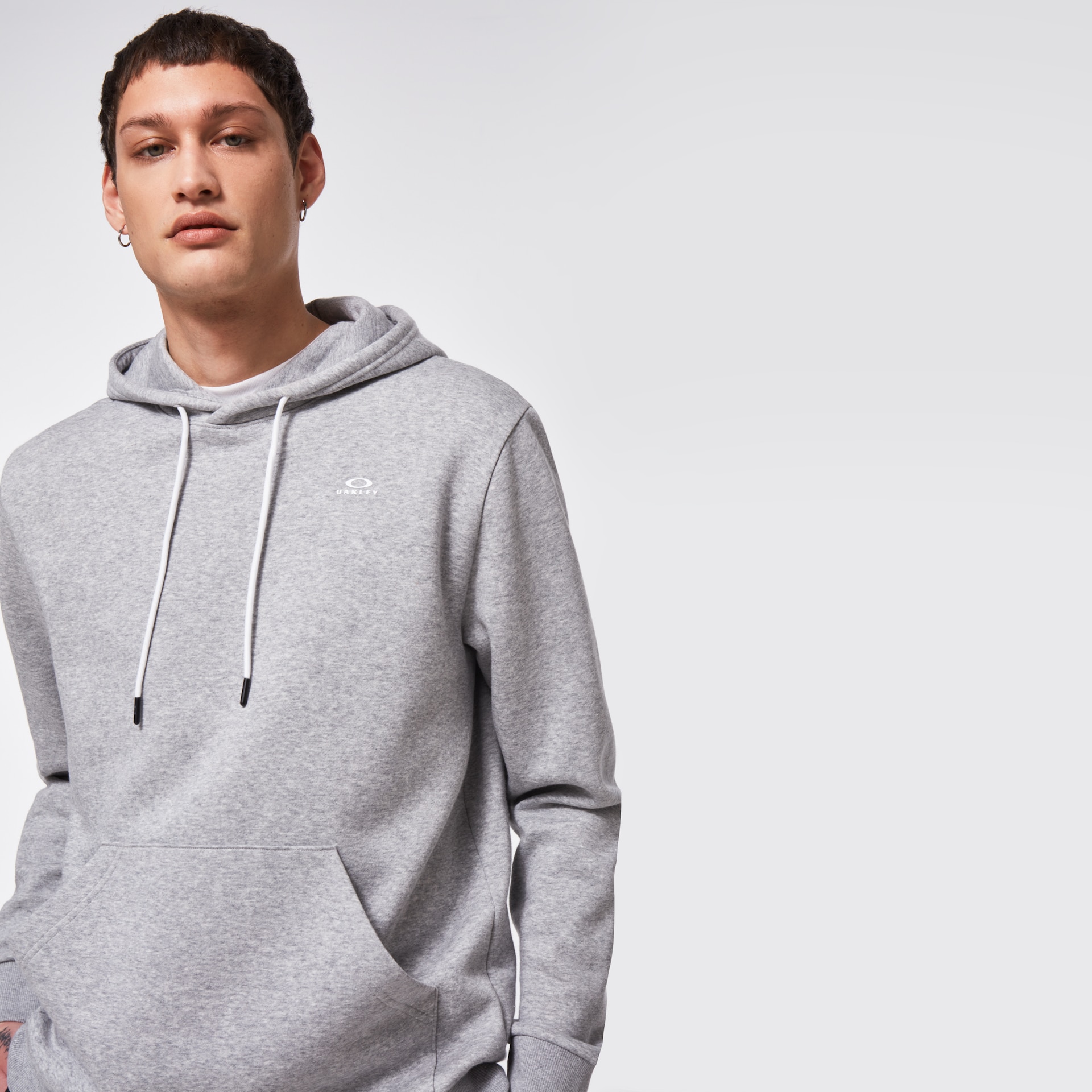 Oakley Relax Pullover Hoodie in New Granite Heather | Oakley® US