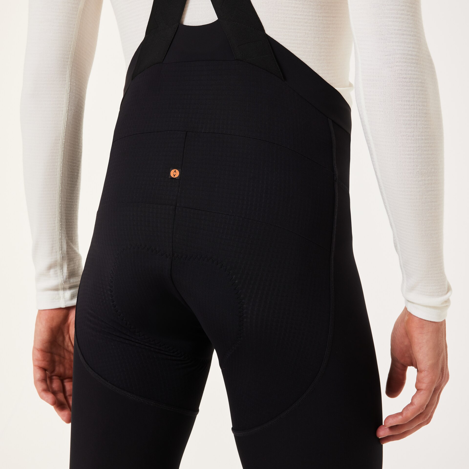 Oakley Endurance Pro Thermal Tight ビブタイツ Oakley Endurance PRO Thermal Tight in Blackout | Oakley® US