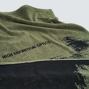 Scatter Skull Towel - New Dark Brush