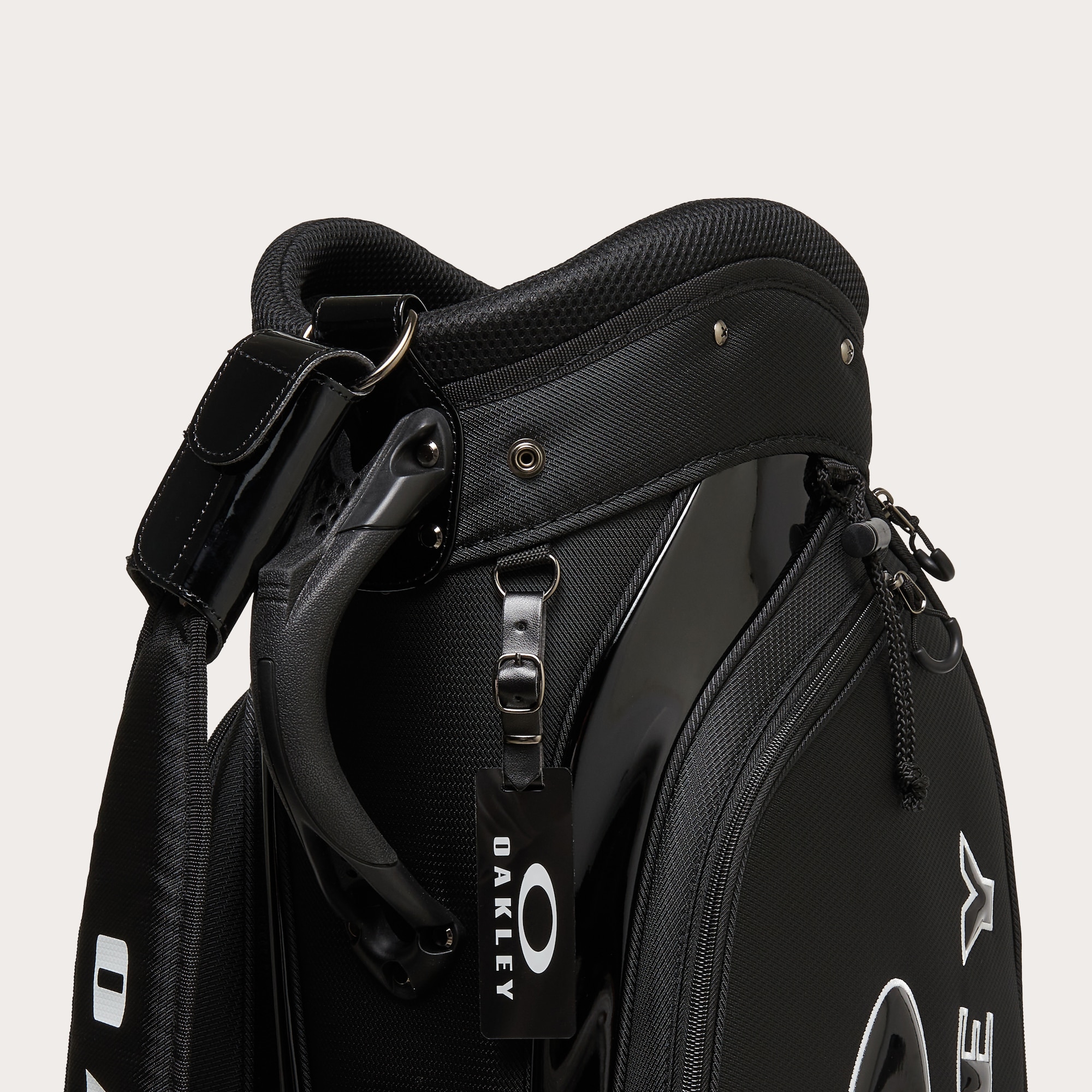 Oakley Golf Bag 17.0 FW in Blackout | Oakley® US