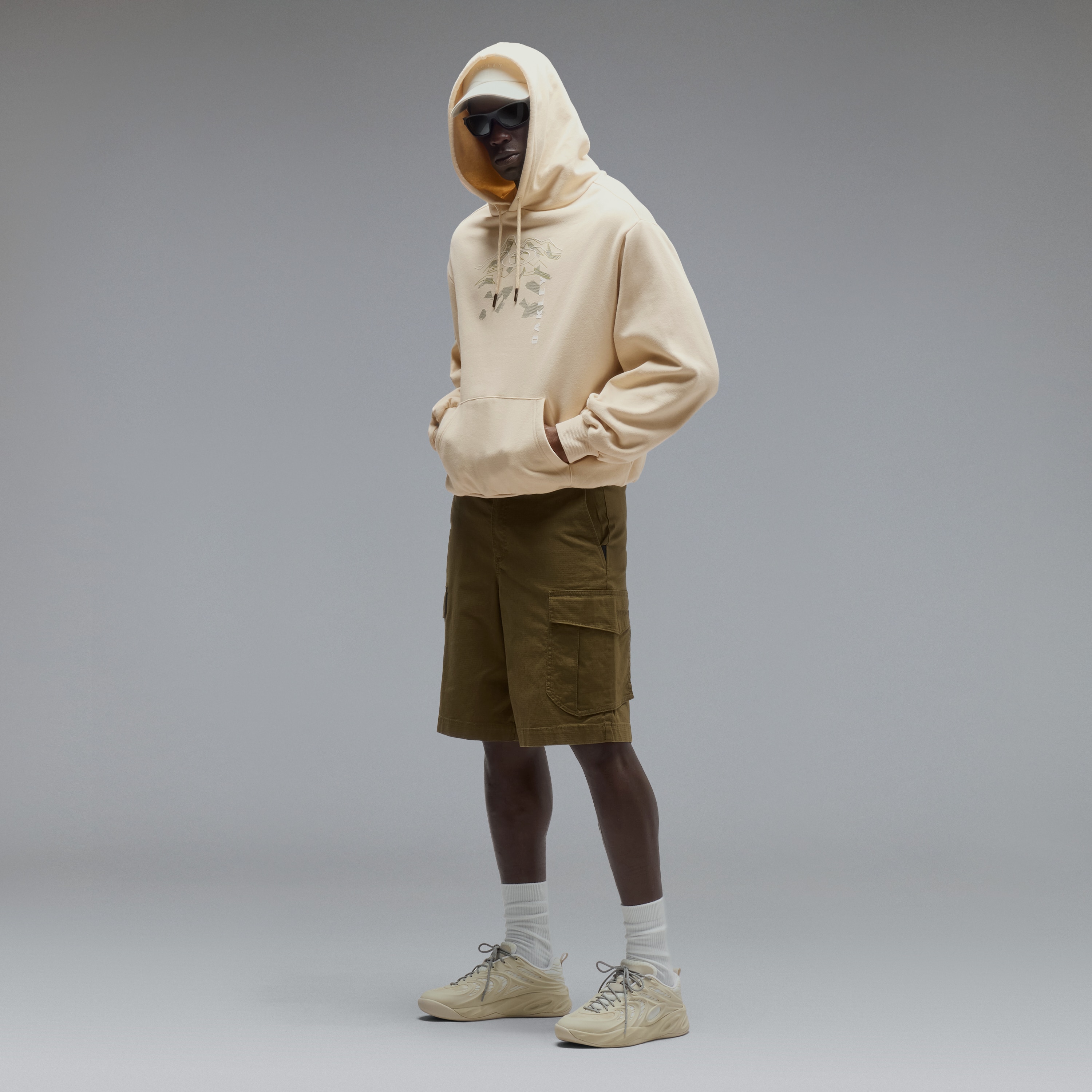 Oakley All Day Cargo Short in Army Green | Oakley® | Official