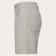 Baseline Hybrid 18” Short - Cement