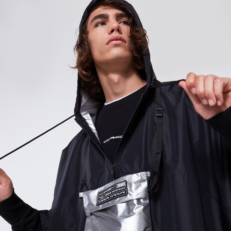 Oakley® Definition Poncho - Blackout