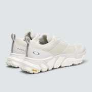 Light Breathe - Triple White