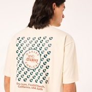 En New Retro Tee Flag 1.0 - Light Cream