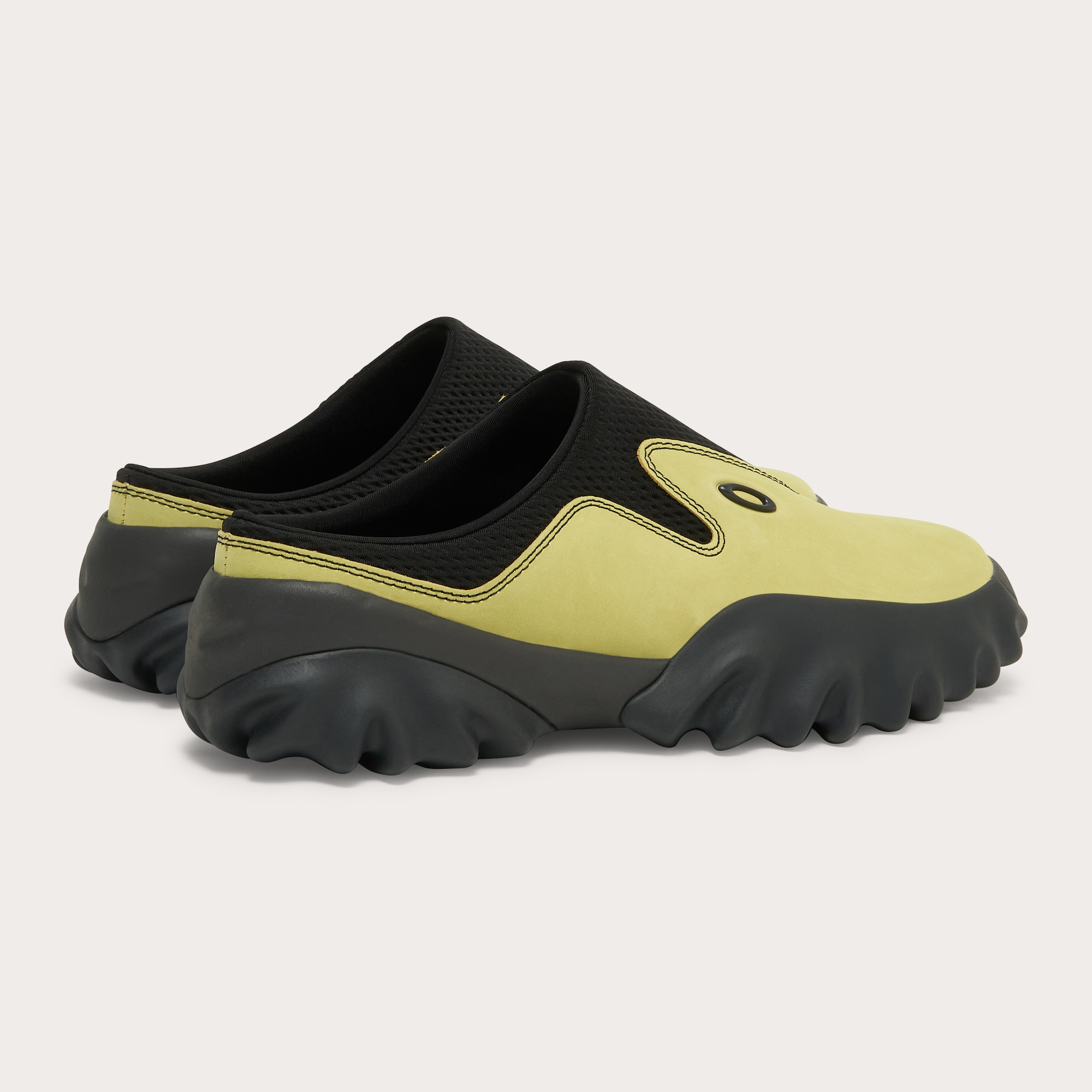 Oakley Factory Team Chop Saw Mule in Celery/Black | Oakley® CA