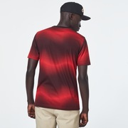 Dynamic Short Sleeve Tee - High Risk Red
