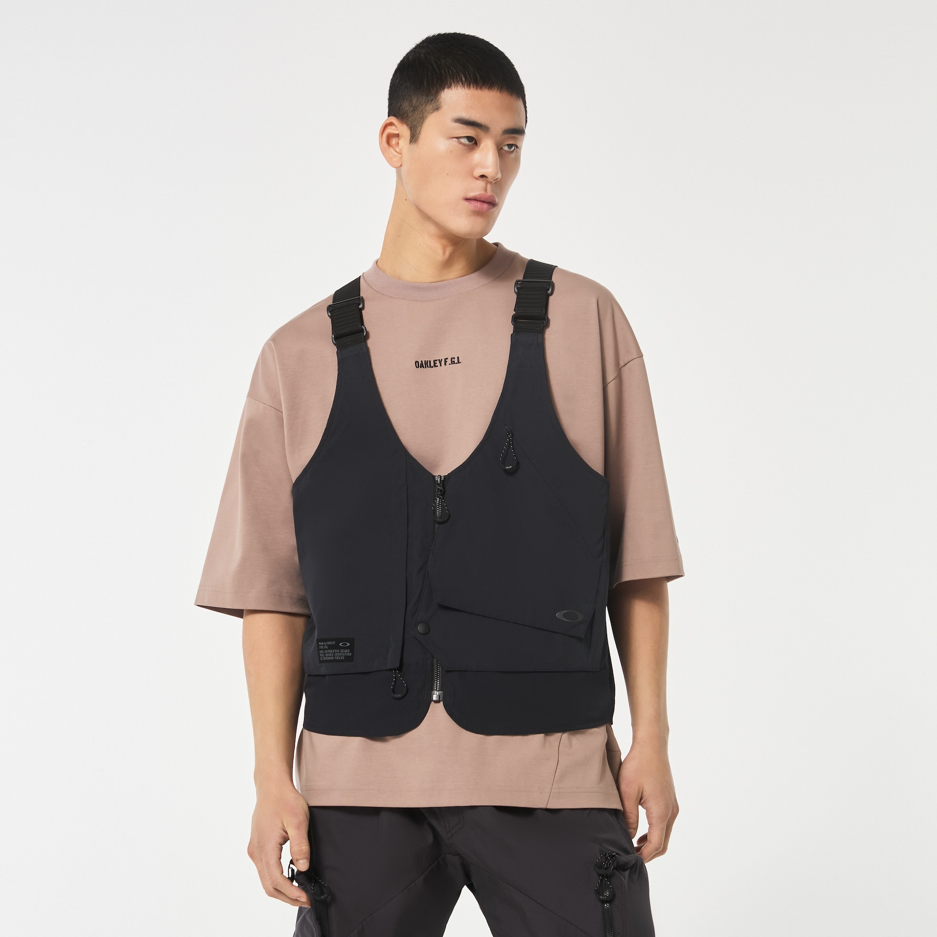 オークリー Fgl Cpnw Tactical Vest 1.0 Blackout | オークリー公式