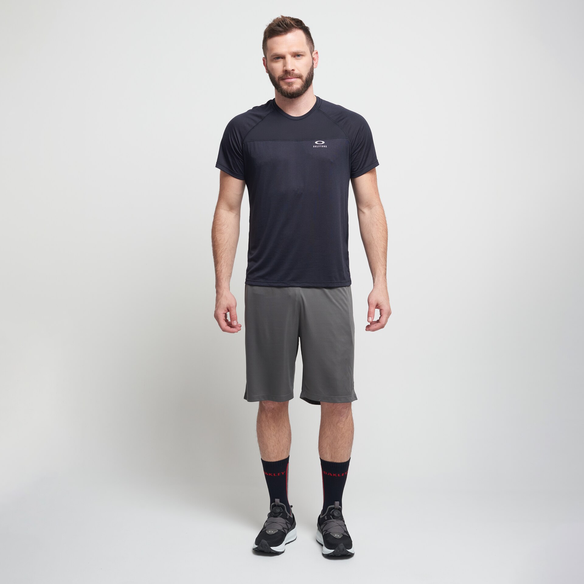 Oakley Camiseta Masc Mod Trnx Mesh Ss Tee in Blackout | Oakley® EU