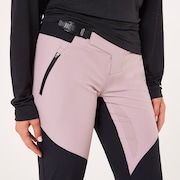 W. Seeker Airline Pant - Toadstool
