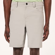 Golf Hybrid Short - Neutral Gray