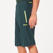 Reduct Berm Short - Hunter Green