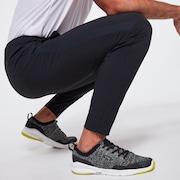 Top Standard Training Pant - Blackout