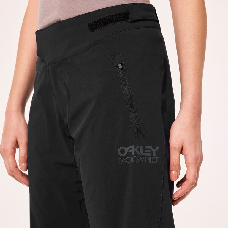 Factory Pilot Lite Short I - Blackout