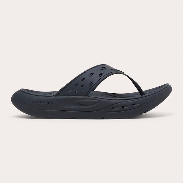 Studio Flip Flop