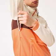 Tnp Nose Grab Softshell Hoodie - Arctic White/Soft Orange