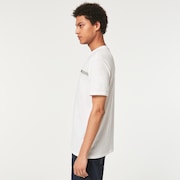 Ribbon B1B Tee - White