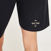 Striking Wind Shorts 7.0 - Blackout