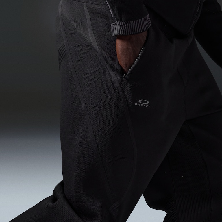Latitude Veil Knitted Pant - Pitch Black