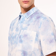 Deco Palms Rc SS Button Down - Tie Dye Clouds Light Blue