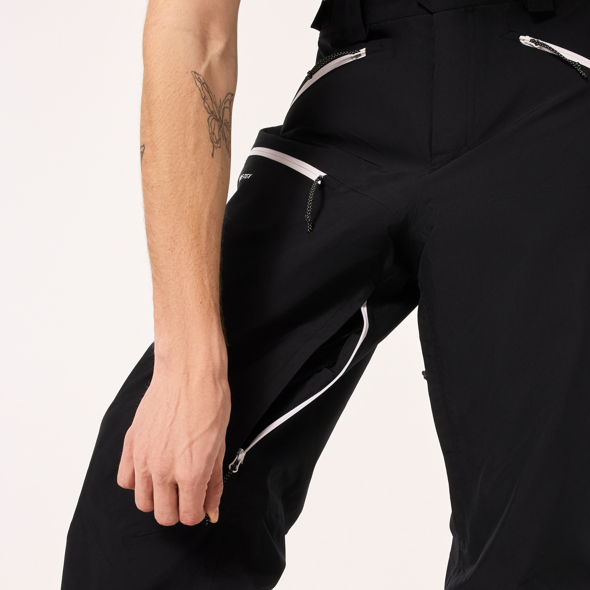 Oakley Unbound Gore-Tex Shell Pant in Blackout | Oakley® US