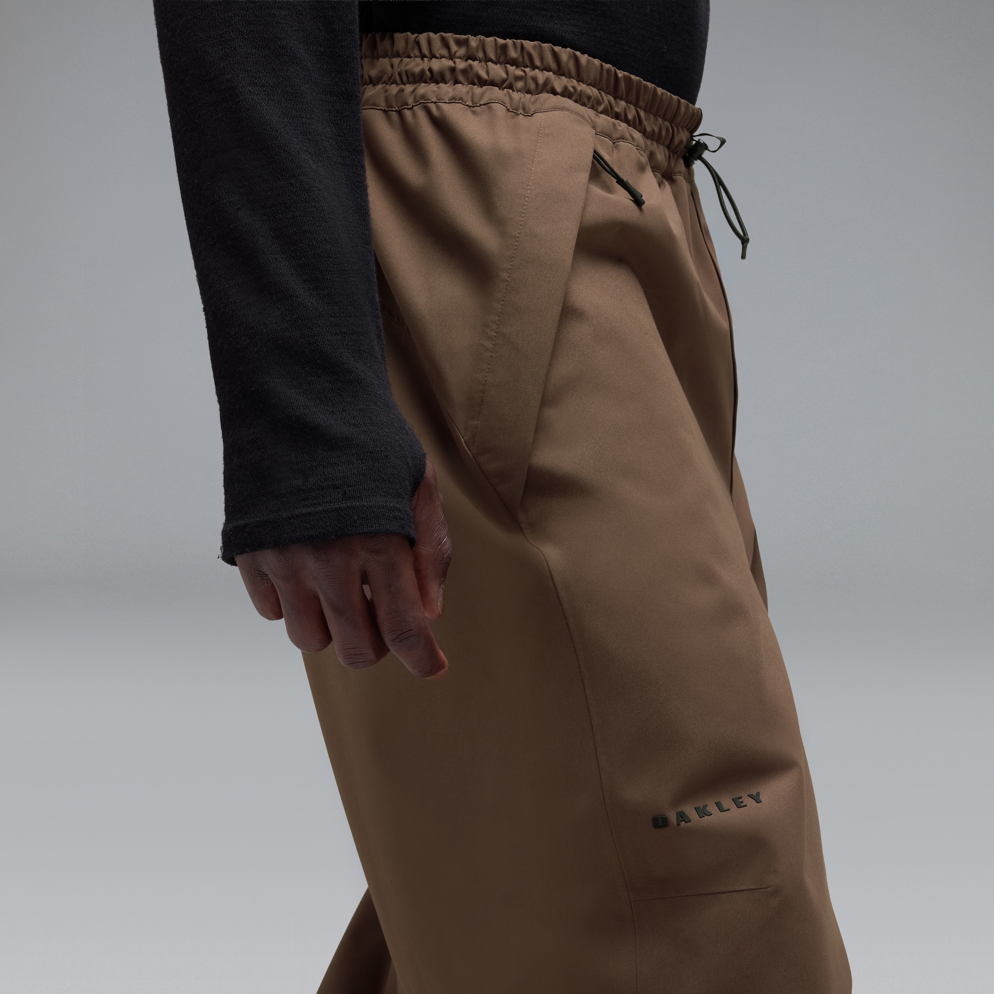 Oakley Channel Shell Pant in Dark Umber | Oakley® US
