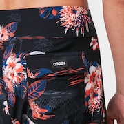Tropical Bloom 18 Boardshort - Black Hawai