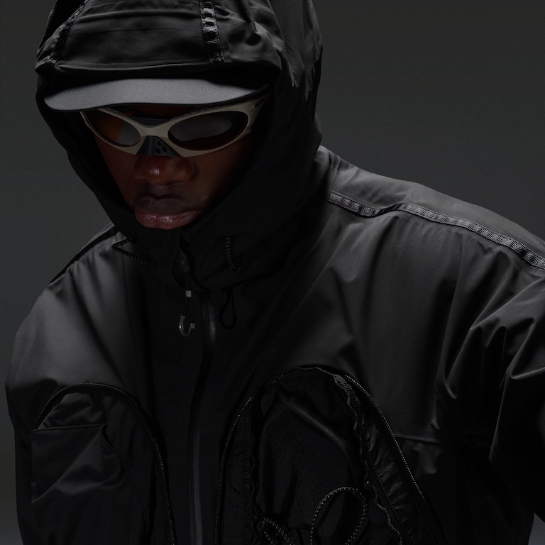 Latitude Veil Slingpack Jacket - Pitch Black