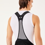 Off Grid Cargo Bib Short 2.0 - Blackout
