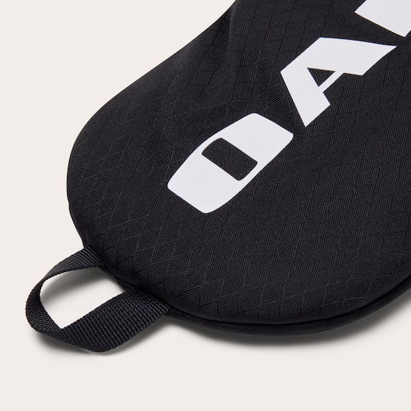 Oakley Dr Cover 19.0