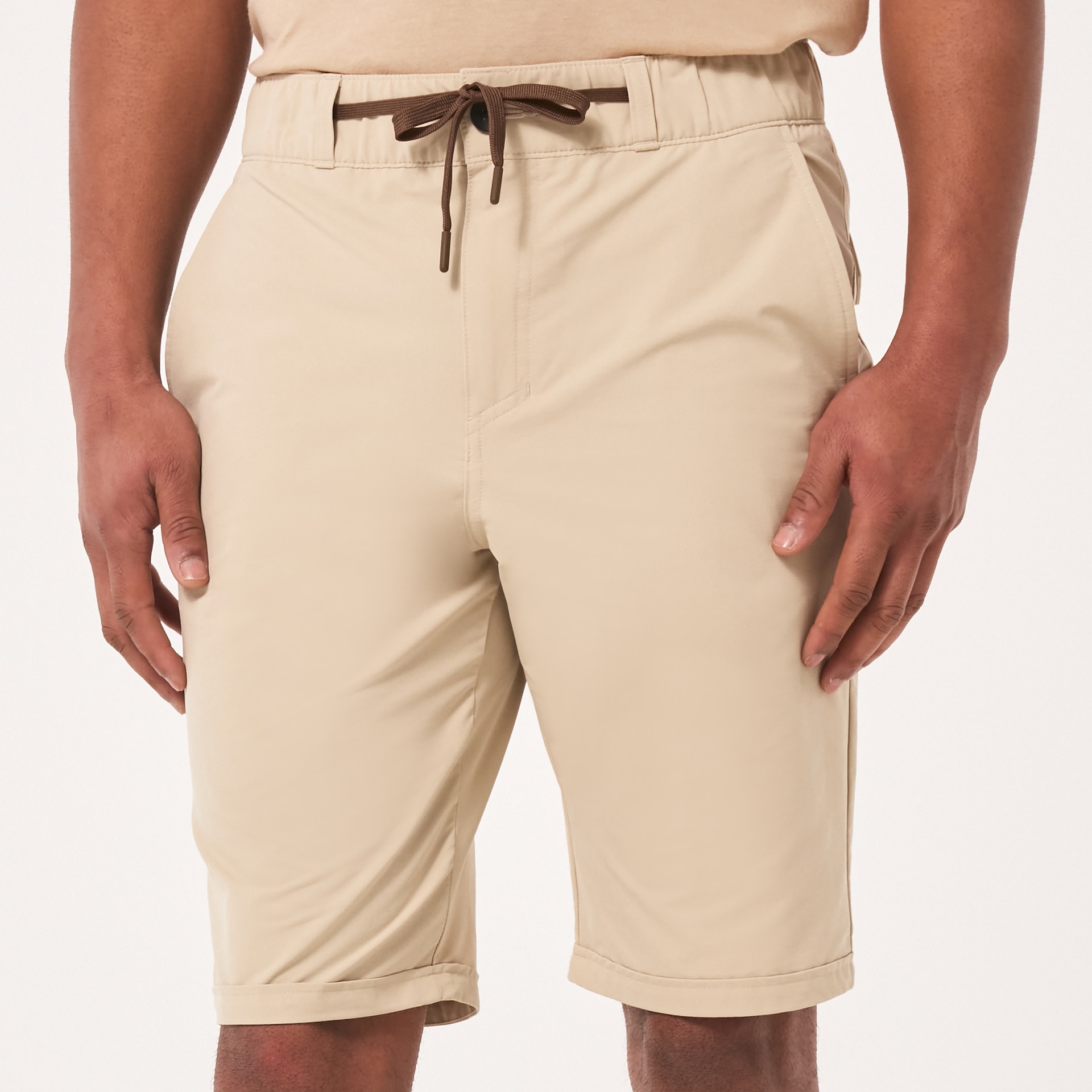 Oakley Roam Commuter Rc Short in Humus | Oakley® US