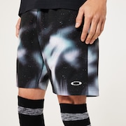 Striking Wind Shorts 7.0 - Black Print