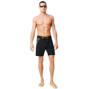 Floater Angle Block 18 Inches - Blackout
