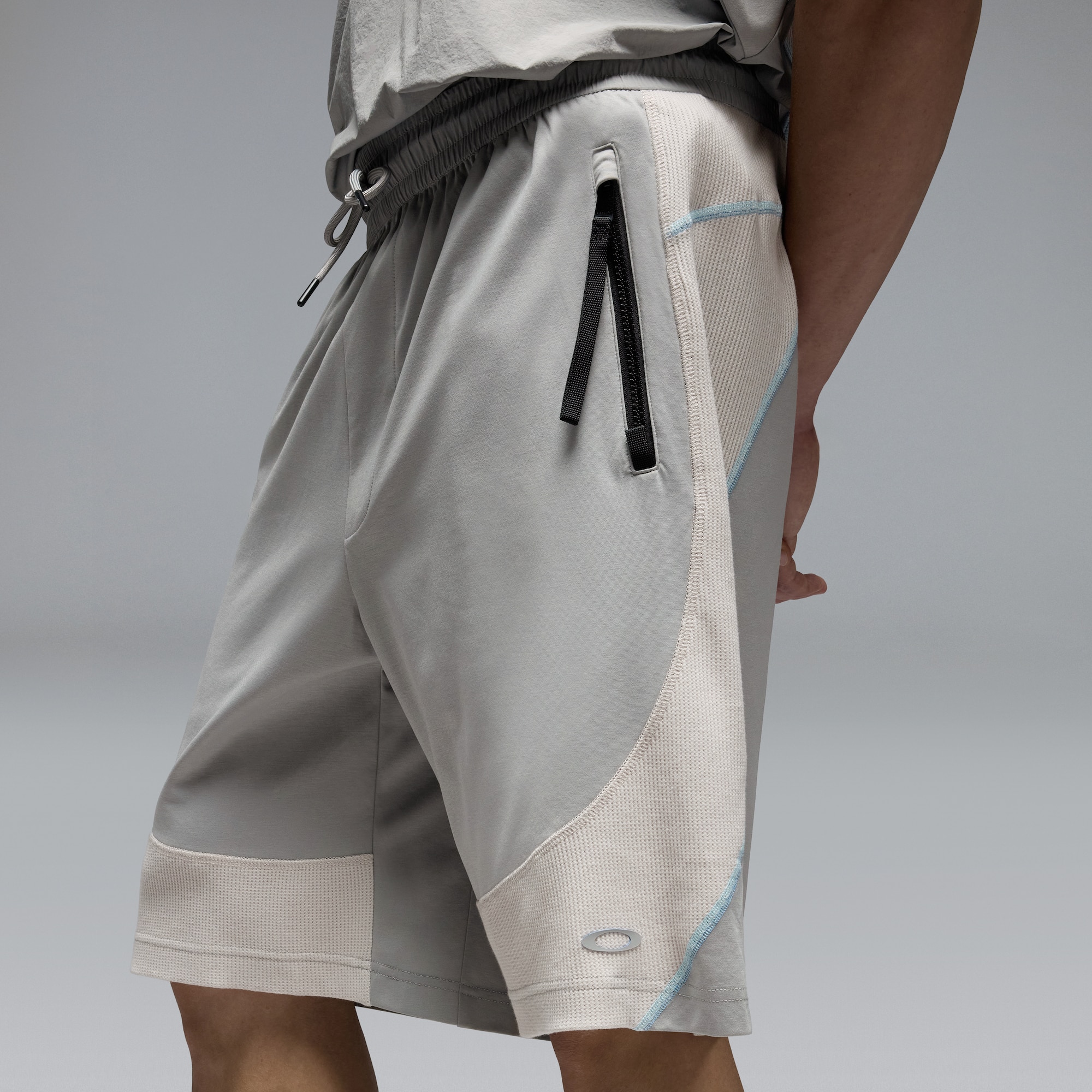 Oakley Tidal Short in Cement | Oakley® US